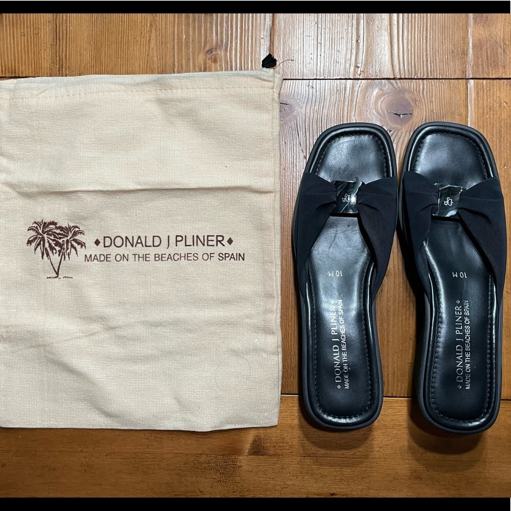 Donald Pliner Sandals